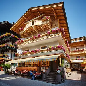 https://wechselberger.saalbachhinterglemmhotels.com