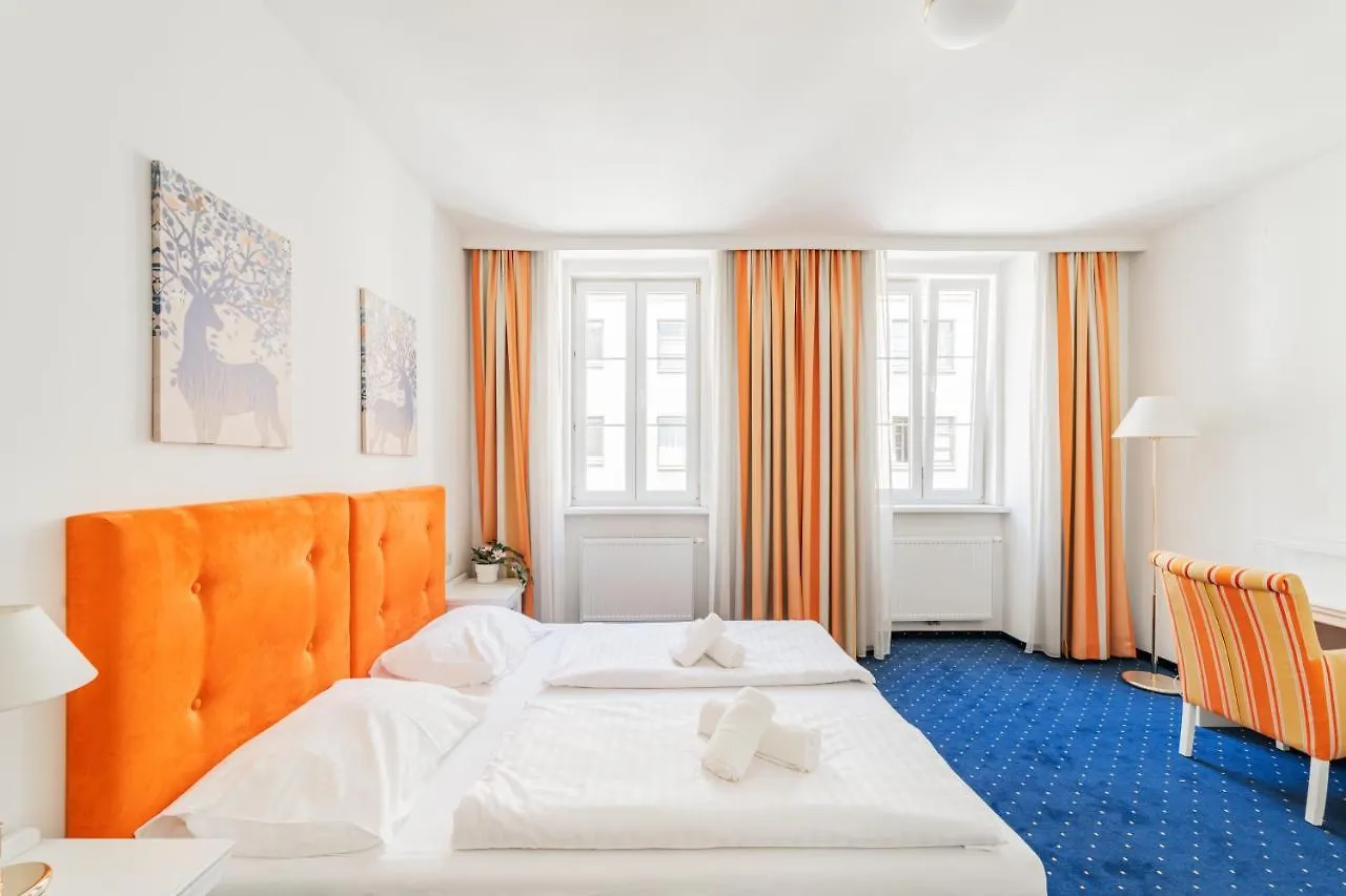 Self-Check-In Hotel Adlon Vienna 3*,  Austria